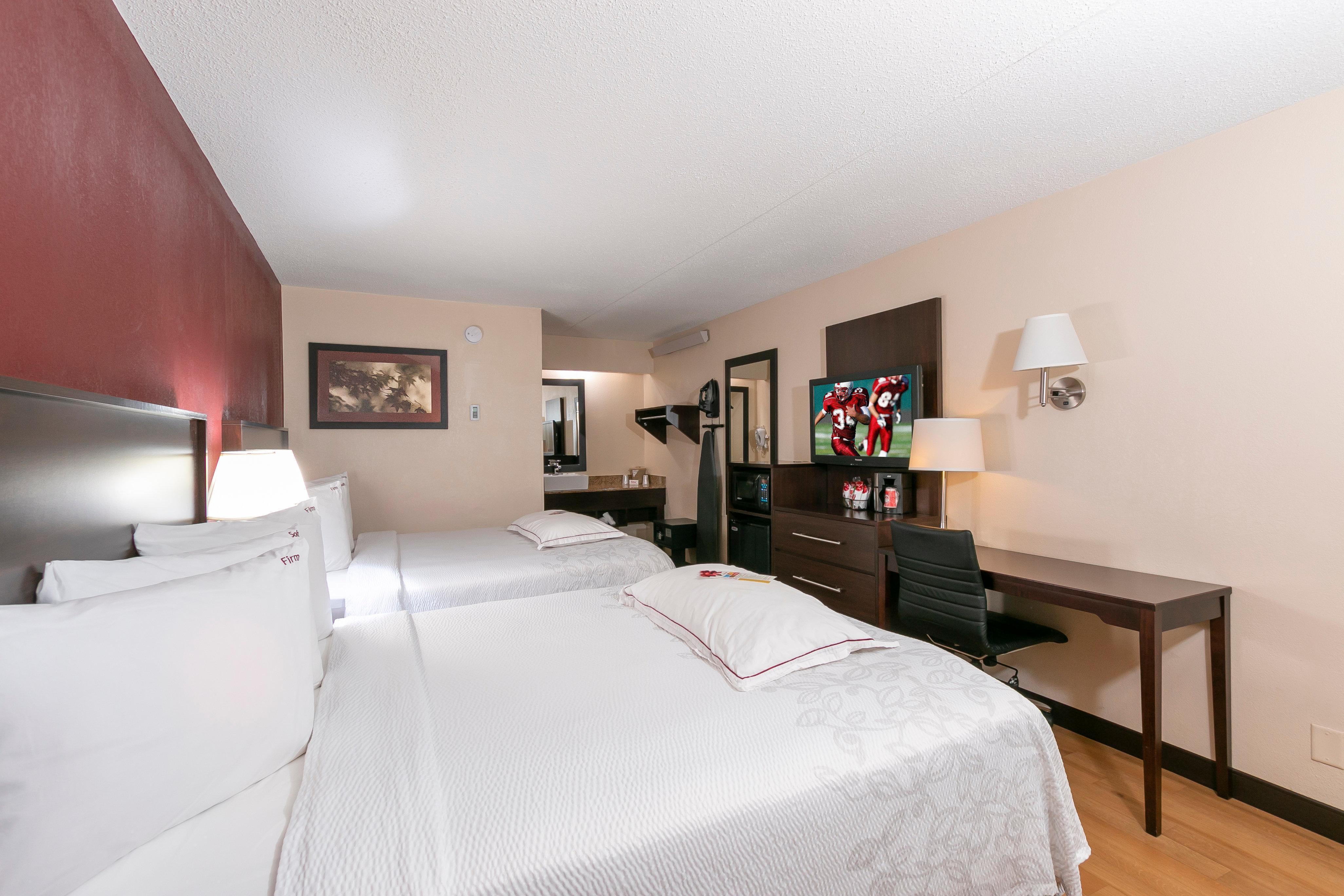 Red Roof Inn Plus+ Pittsburgh South - Airport Экстерьер фото