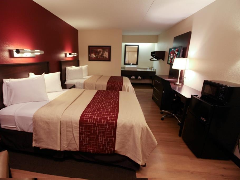 Red Roof Inn Plus+ Pittsburgh South - Airport Экстерьер фото