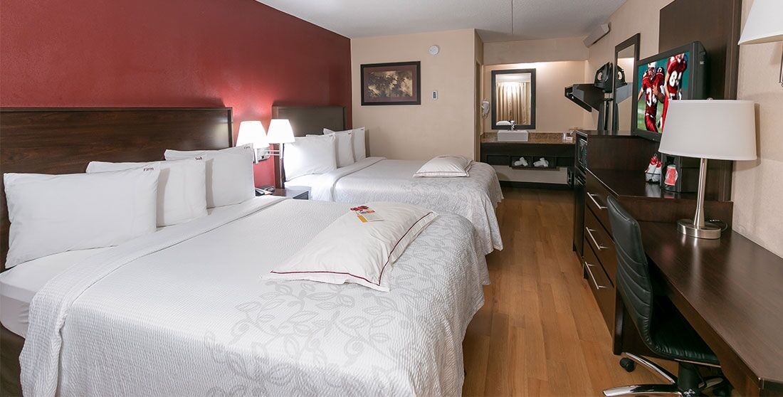 Red Roof Inn Plus+ Pittsburgh South - Airport Экстерьер фото